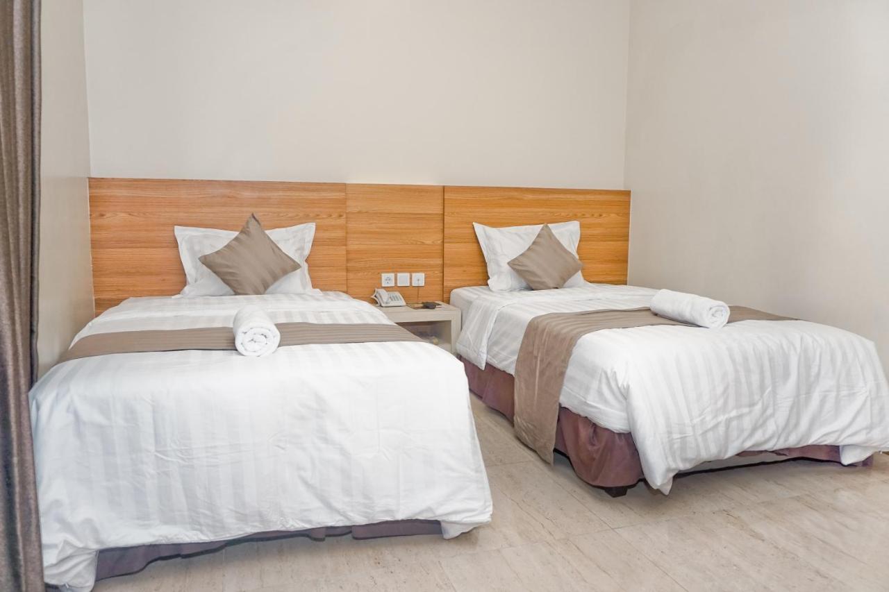 Hotel Cahaya 3 Juanda 2*