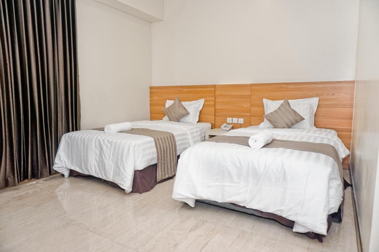 Cahaya 3 Juanda 2*